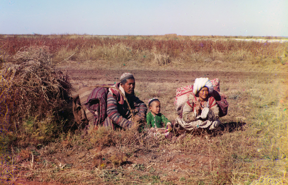 nomadic-kirghiz-on-the-golodnaia-steppe.